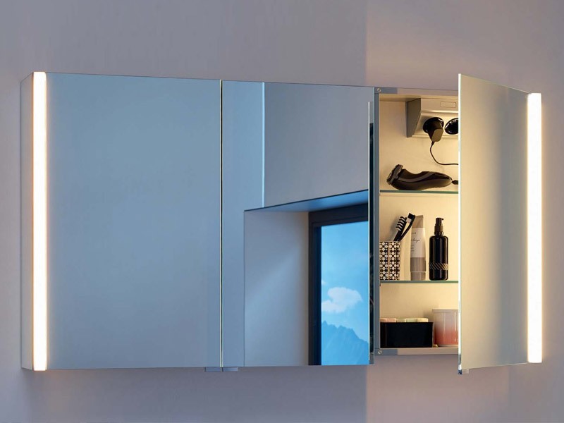 Produktbilder burgbad Sys30 Spiegelschrank LED Beleuchtung vertikal